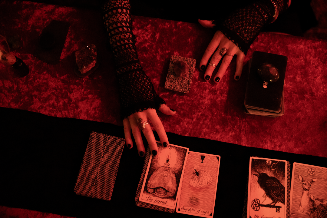 Imagine The Hermit, but revolving like a lighthouse.